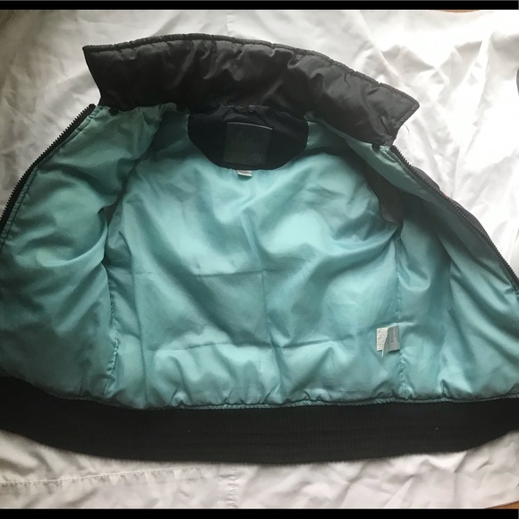 Black zippered vest for the Fall - Picture 2 of 5